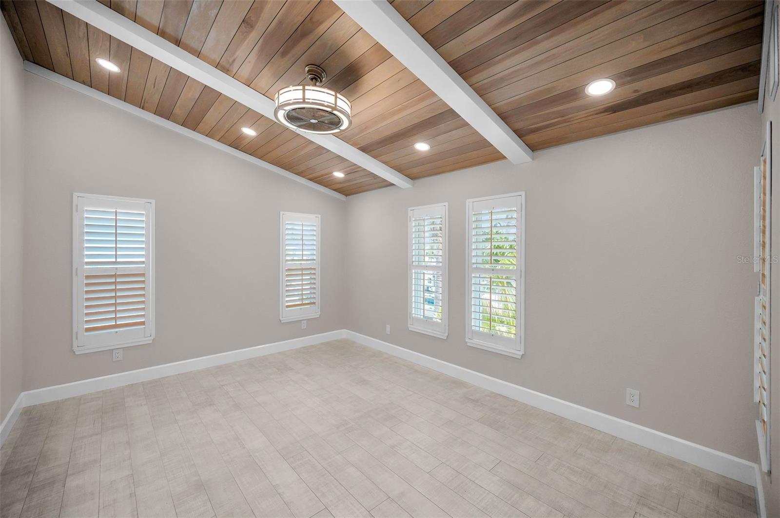 Image 76 of 100 For 804 Bay Point Drive