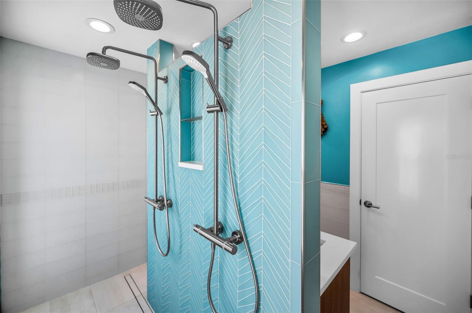 Image 84 of 100 For 804 Bay Point Drive