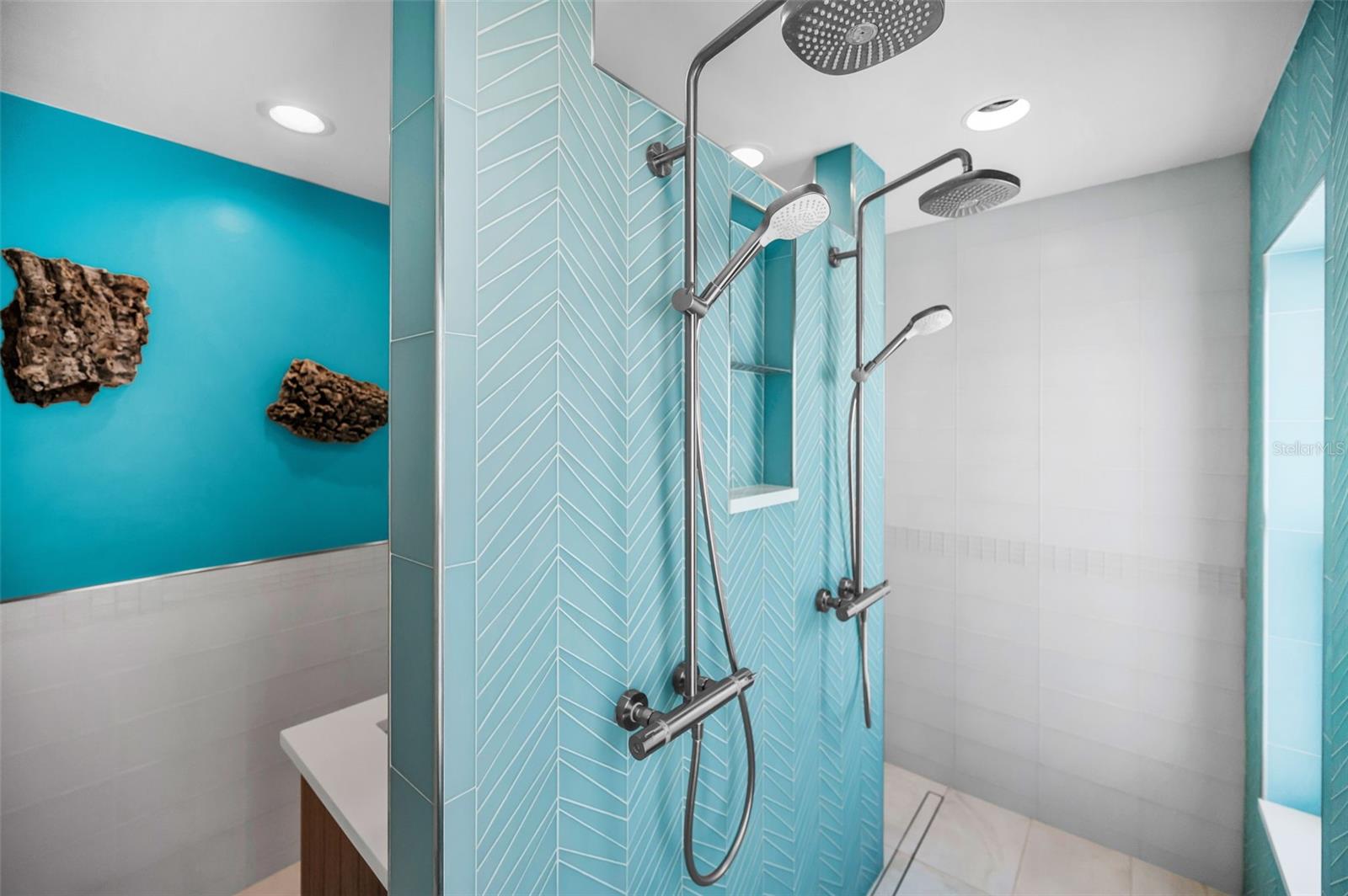 Image 85 of 100 For 804 Bay Point Drive