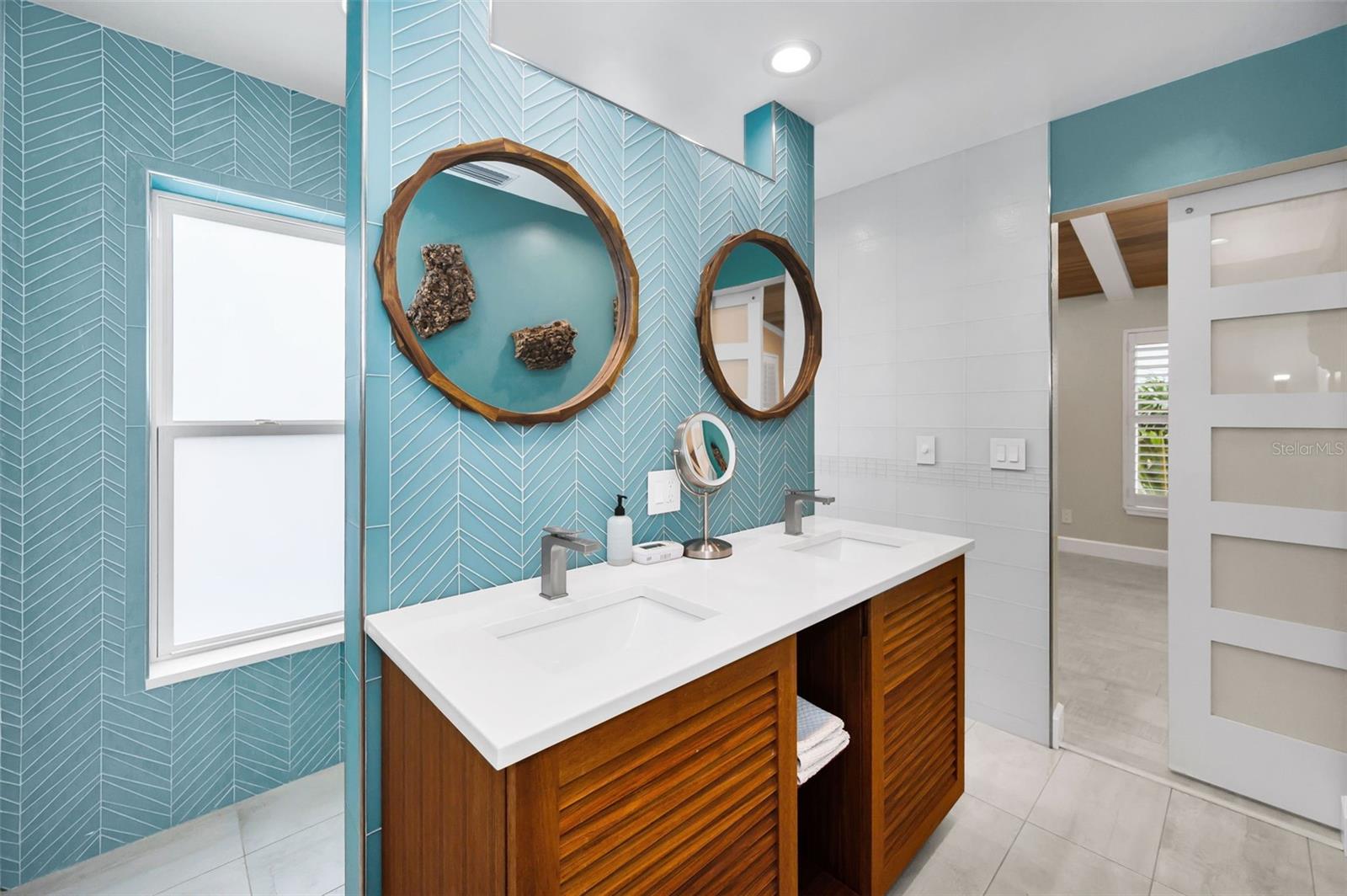 Image 89 of 100 For 804 Bay Point Drive