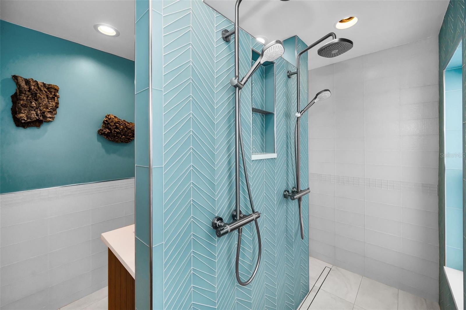 Image 92 of 100 For 804 Bay Point Drive