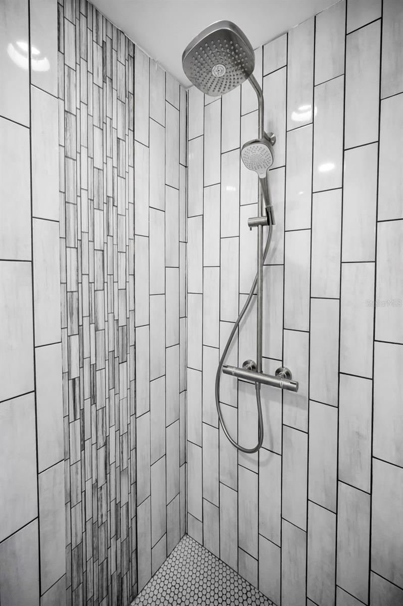 Image 96 of 100 For 804 Bay Point Drive