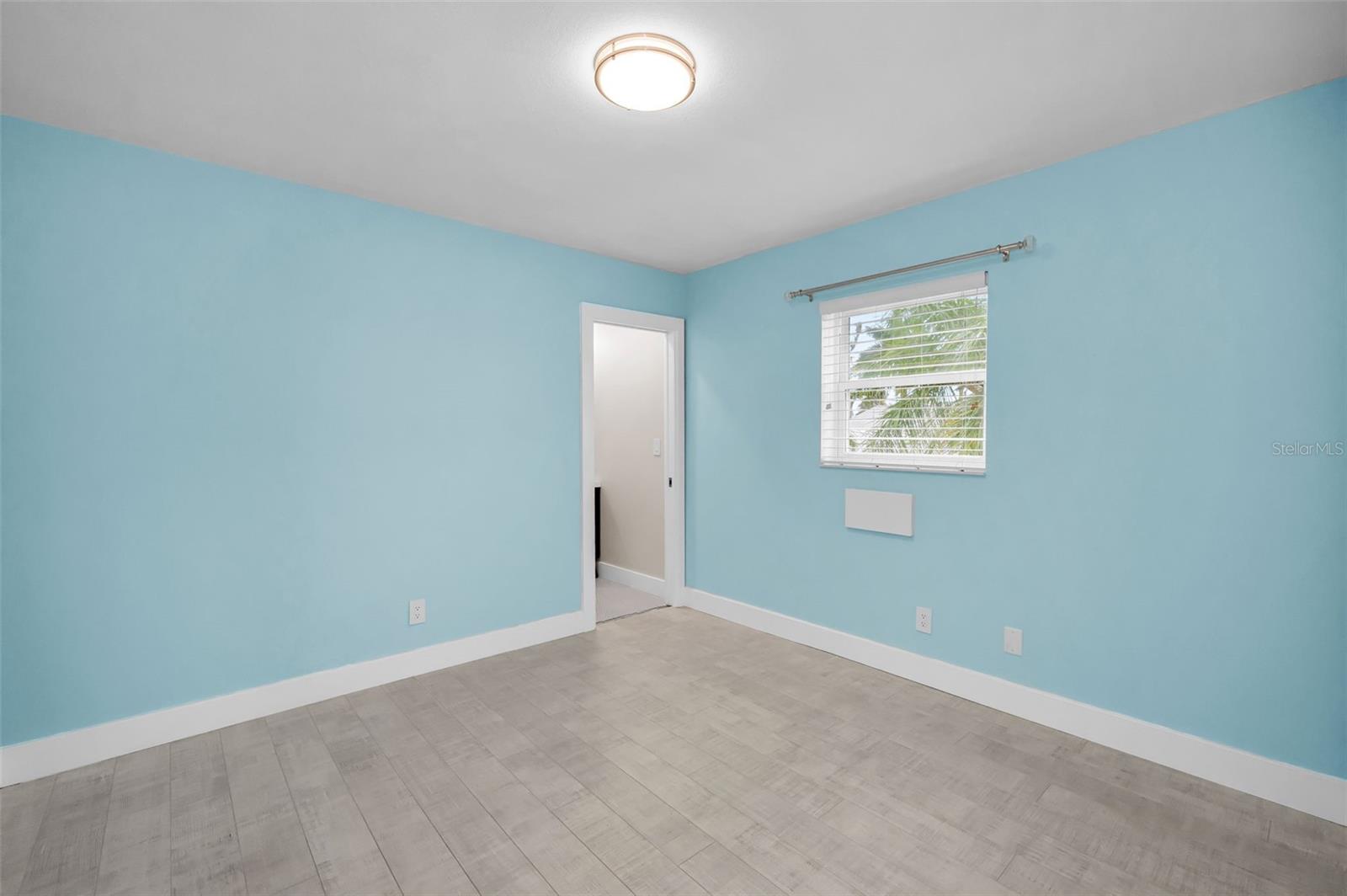 Image 98 of 100 For 804 Bay Point Drive