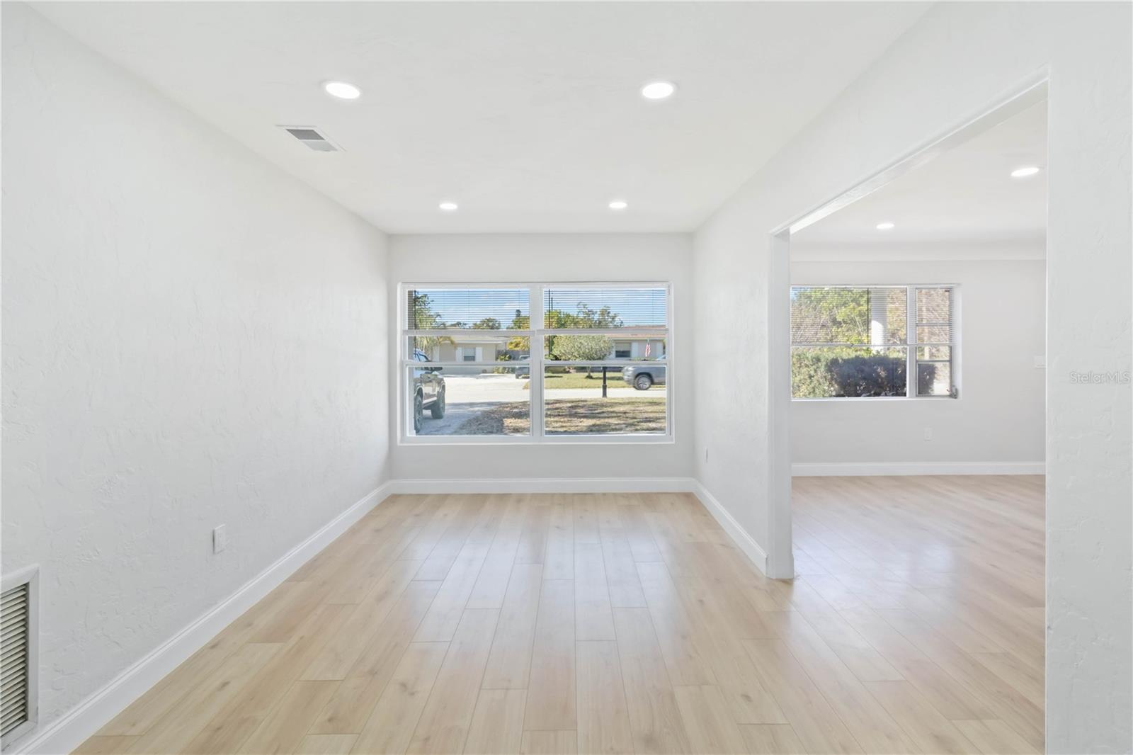 Image 13 of 29 For 5337 60th Street N