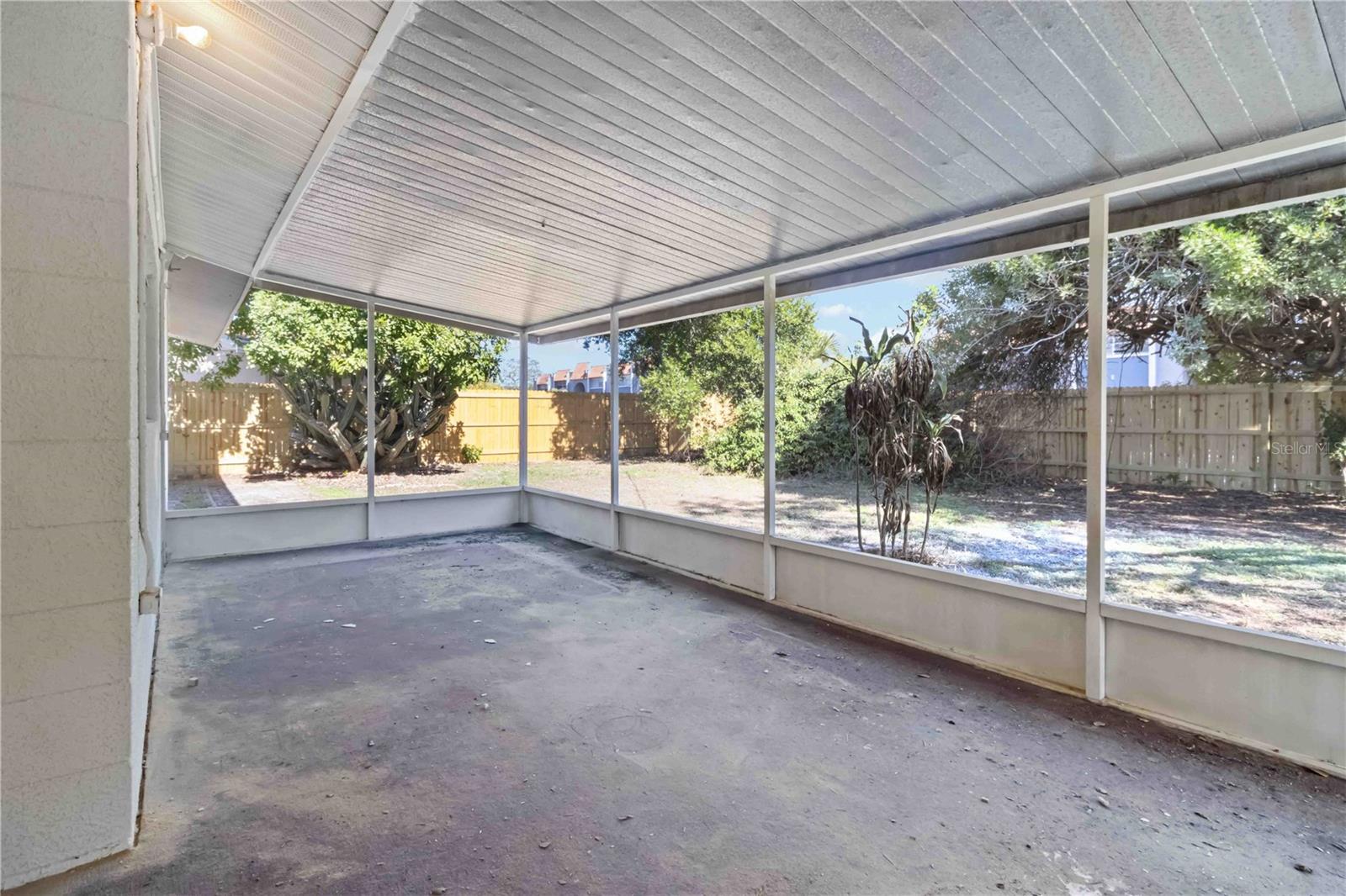 Image 22 of 29 For 5337 60th Street N