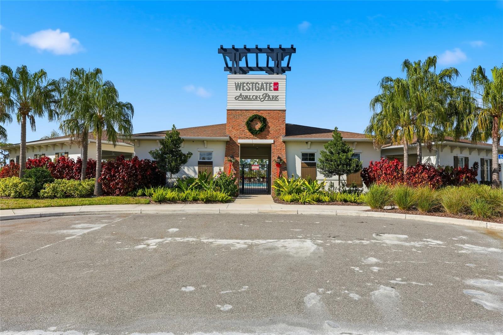 Image 37 of 56 For 32992 Major Oak Drive