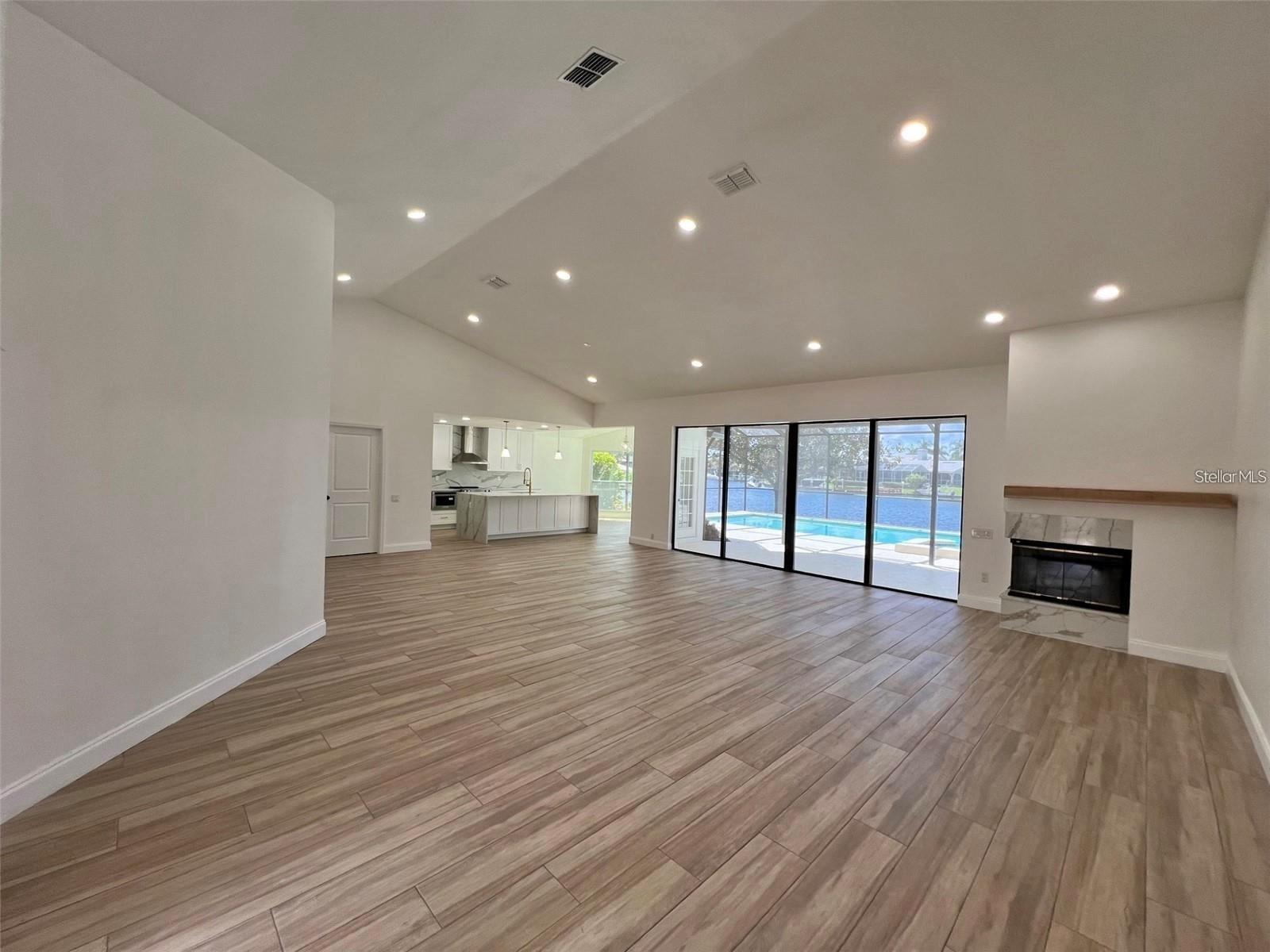 Image 11 of 61 For 4804 Longwater Way