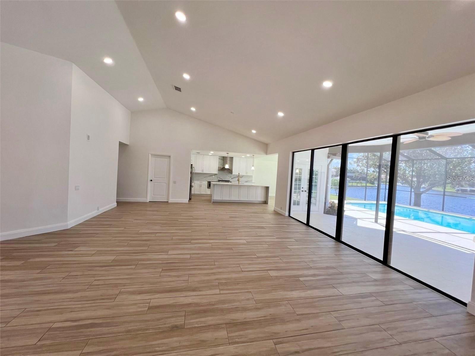 Image 12 of 61 For 4804 Longwater Way