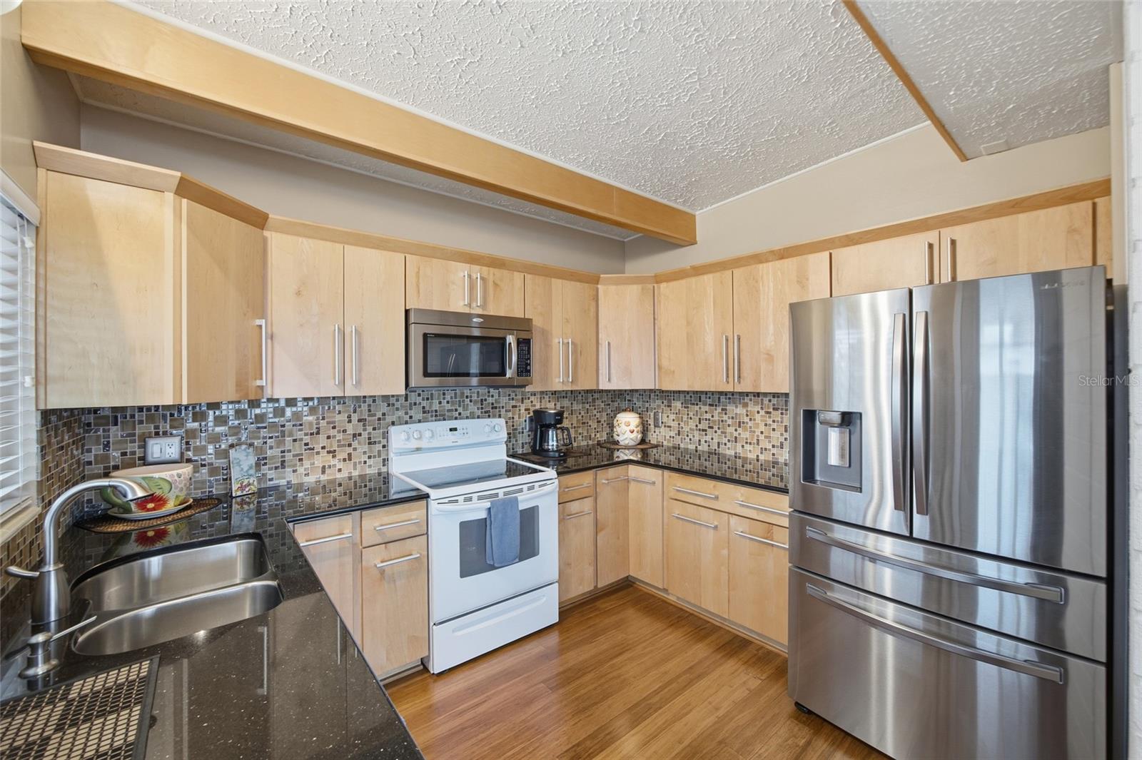 Image 12 of 34 For 6134 Hampton Drive N