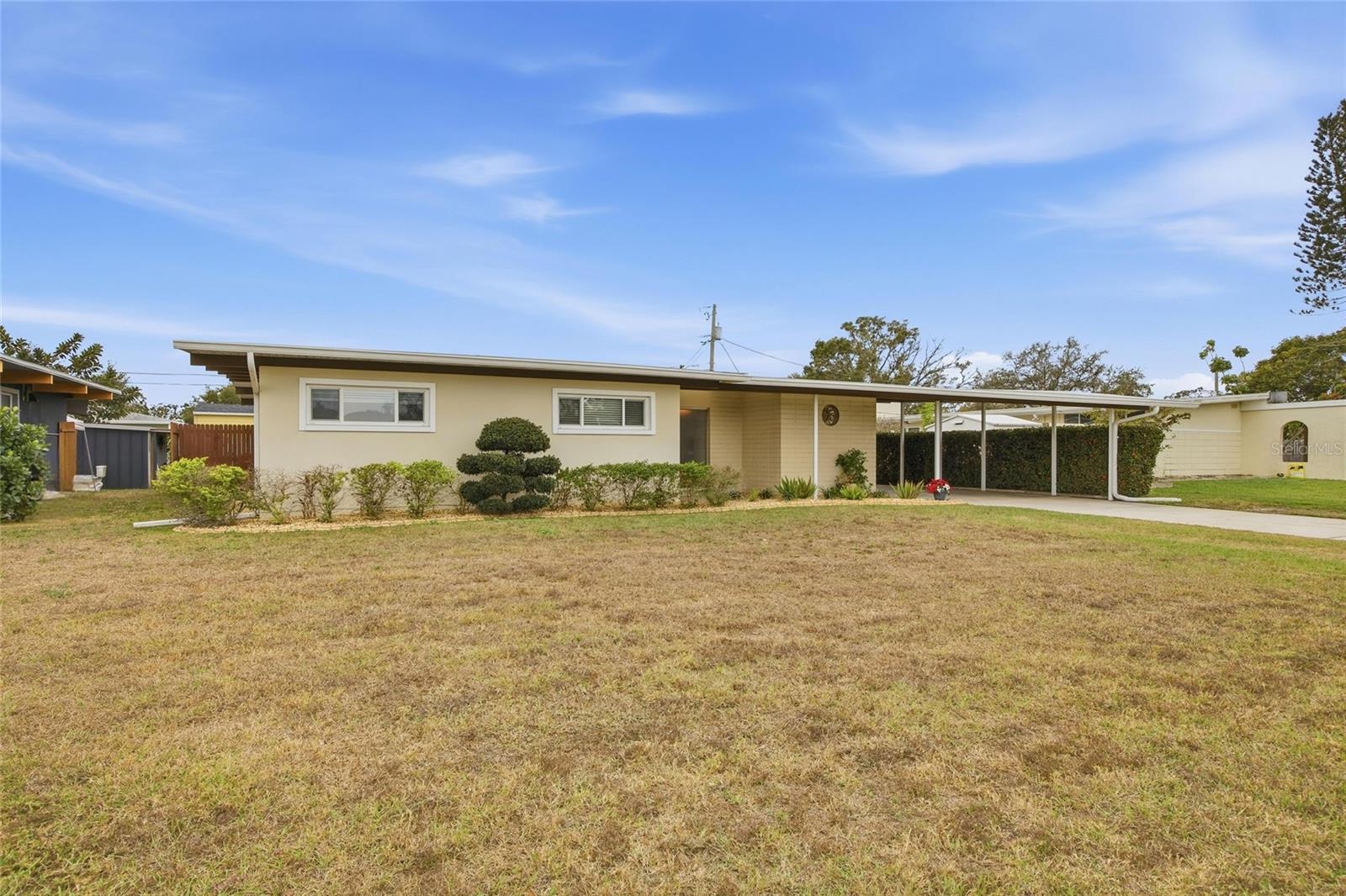 Image 2 of 34 For 6134 Hampton Drive N