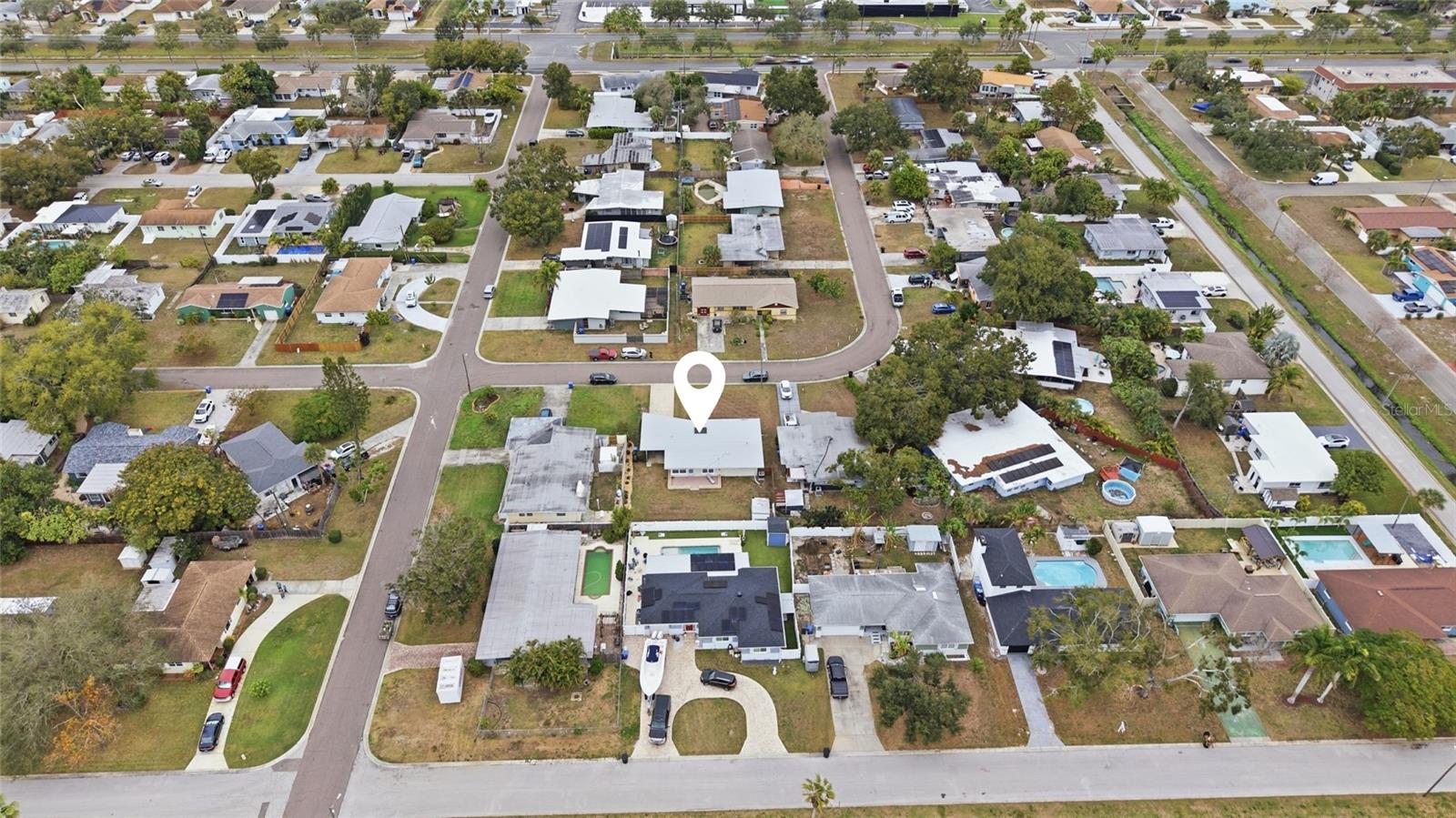 Image 33 of 34 For 6134 Hampton Drive N