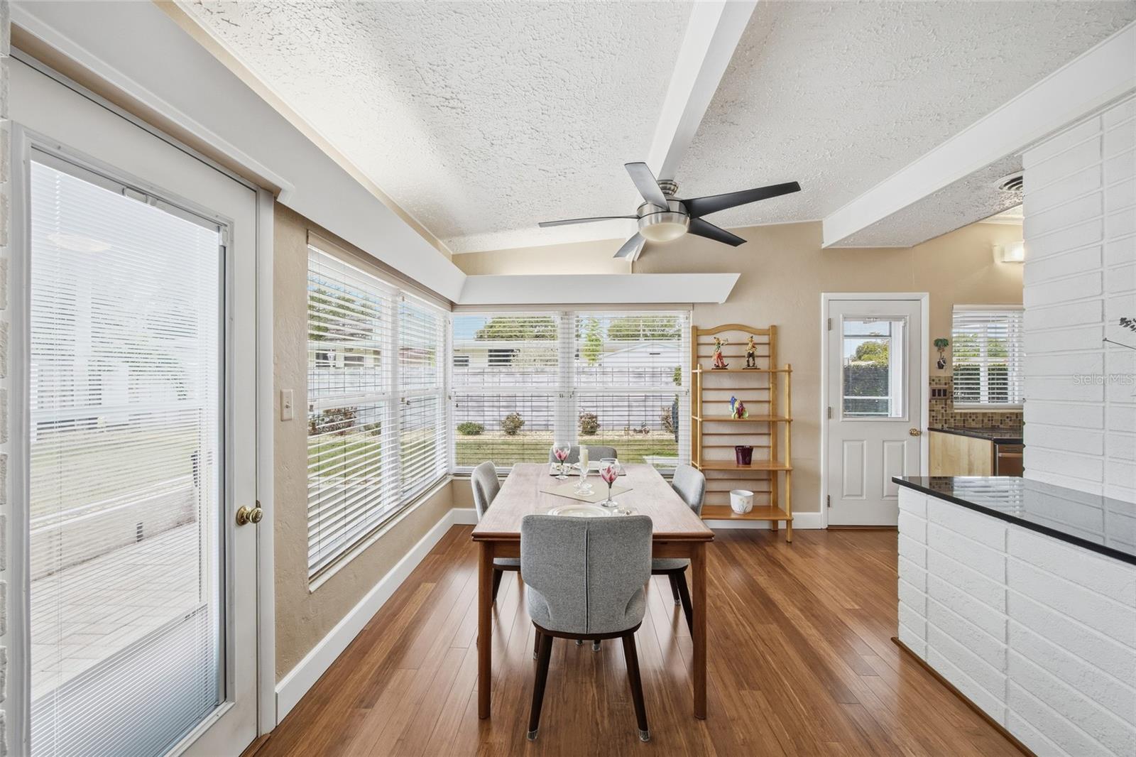 Image 8 of 34 For 6134 Hampton Drive N