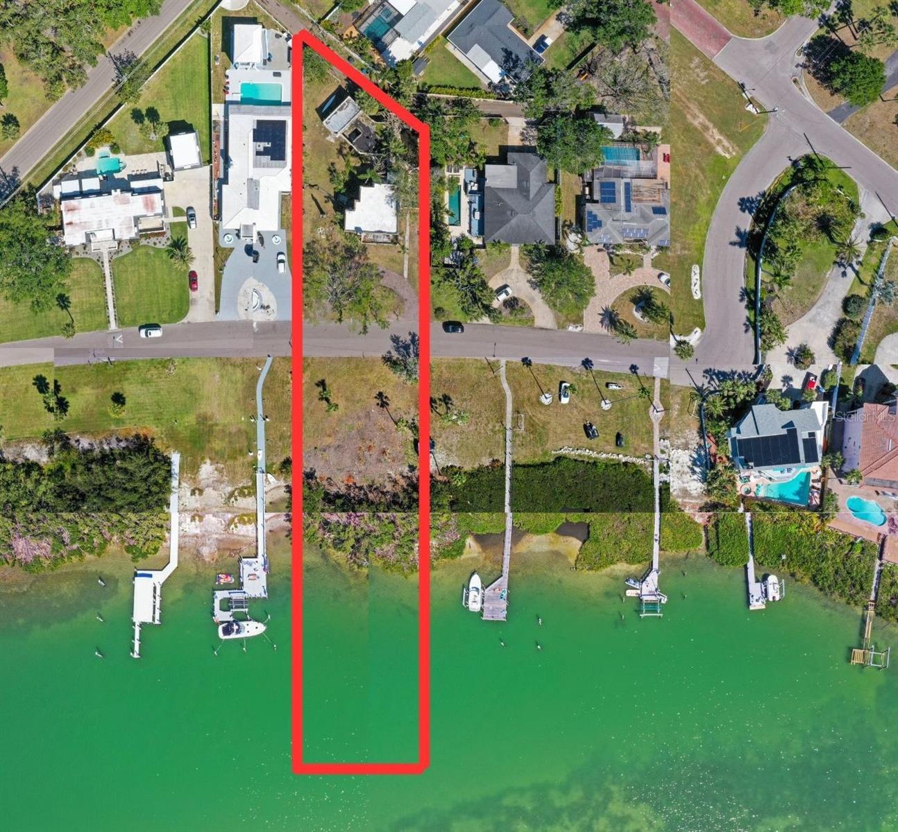 Image 2 of 9 For 636 Sunset Drive S