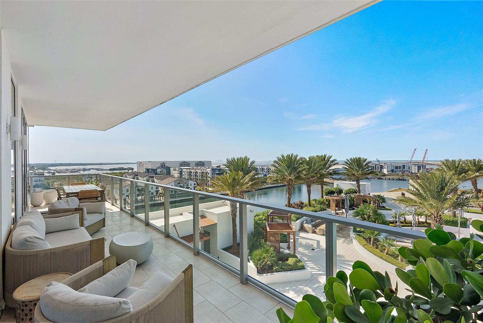 Image 16 of 61 For 5120 Marina Way 7703