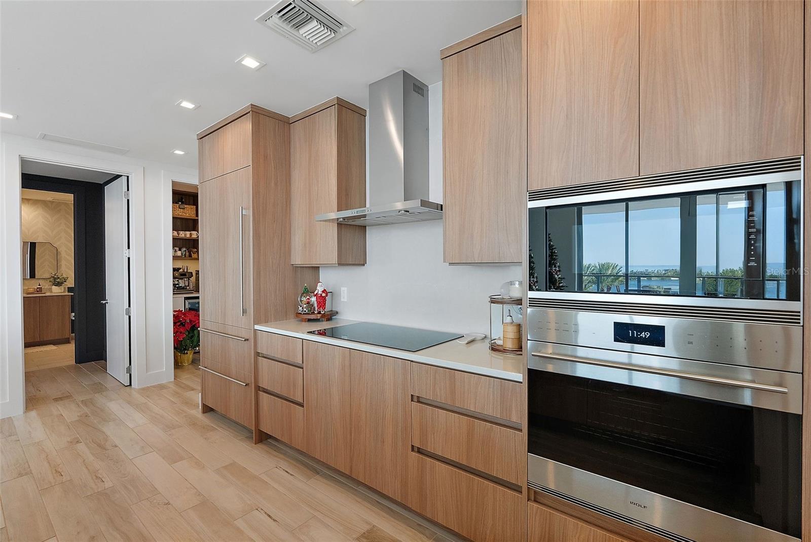 Image 21 of 61 For 5120 Marina Way 7703