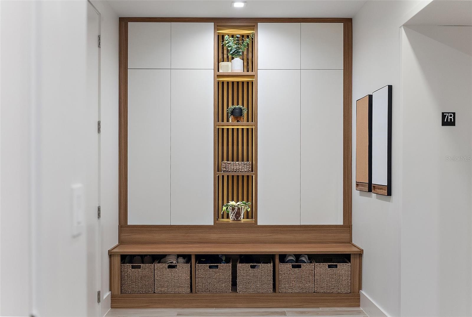 Image 3 of 61 For 5120 Marina Way 7703