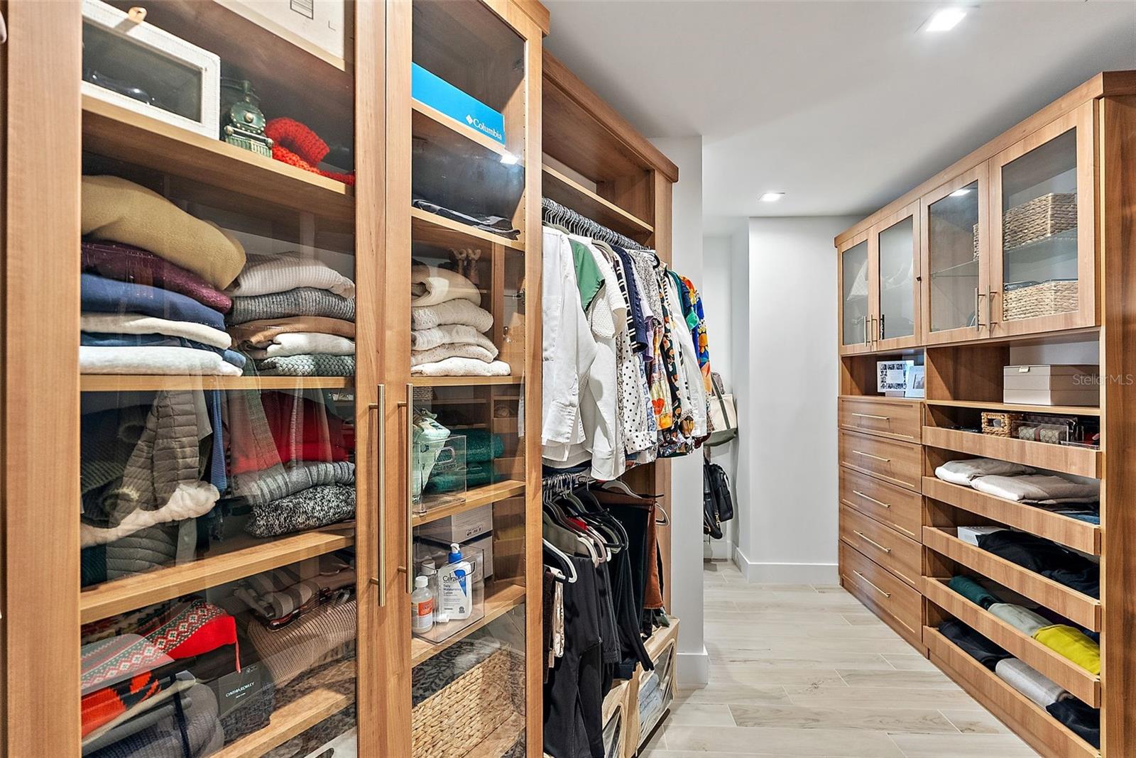 Image 37 of 61 For 5120 Marina Way 7703