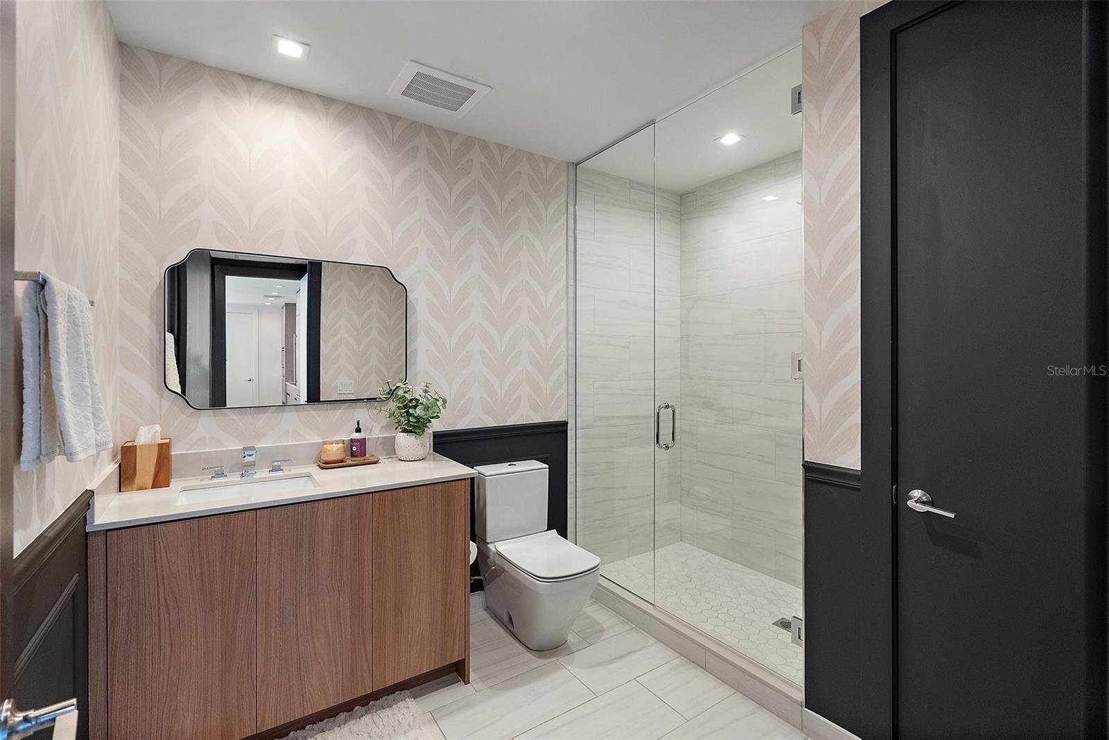 Image 41 of 61 For 5120 Marina Way 7703