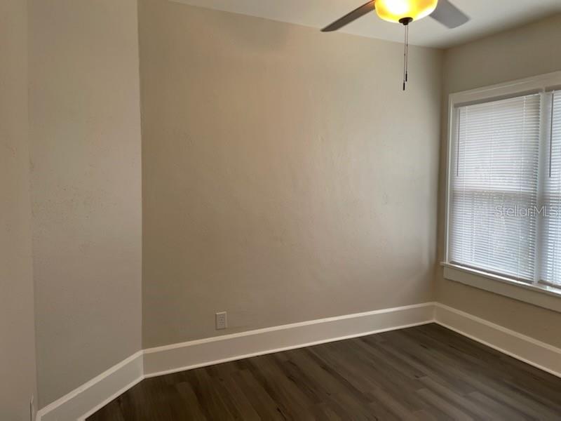 Image 30 of 33 For 3734 Burlington Avenue N 3