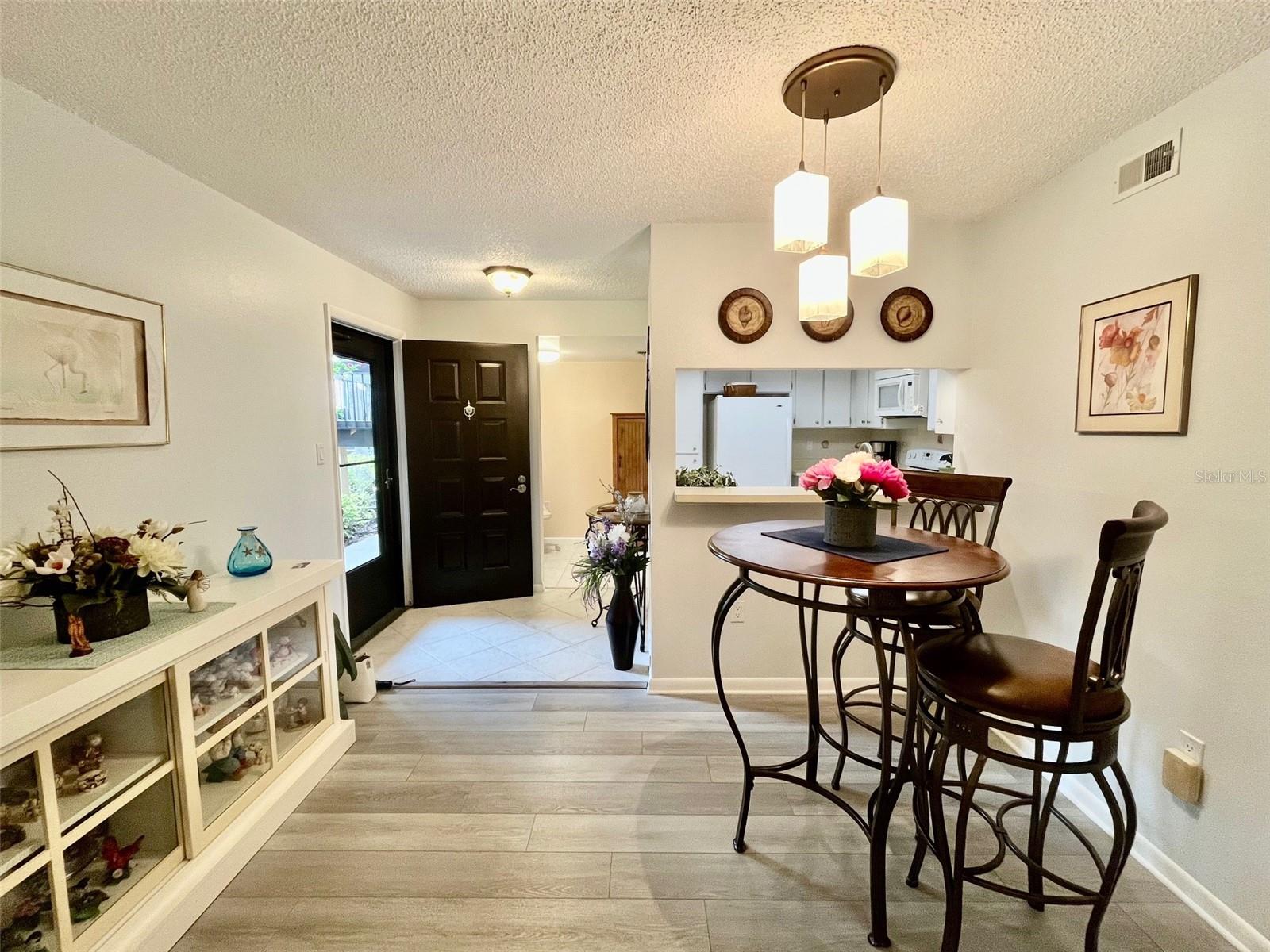 Image 15 of 38 For 2663 Sabal Springs Circle 102