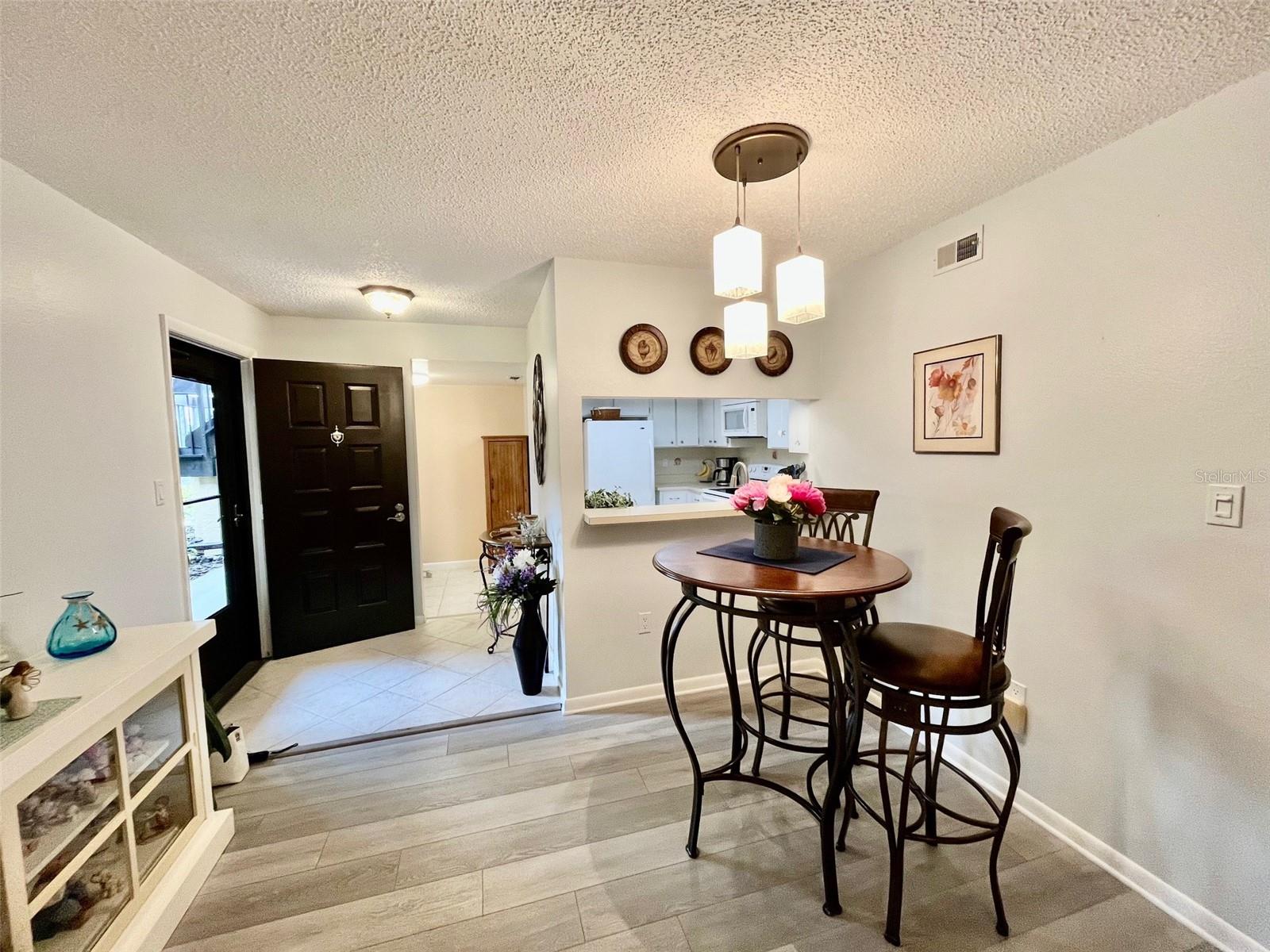 Image 17 of 38 For 2663 Sabal Springs Circle 102