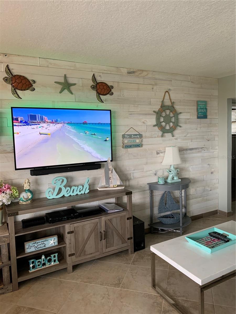 Image 10 of 60 For 445 Hamden Drive 504