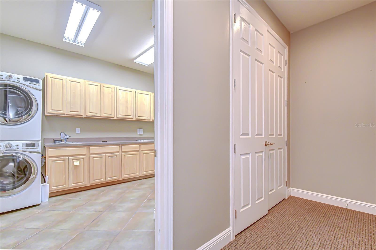 Image 31 of 38 For 6928 Linebaugh Avenue