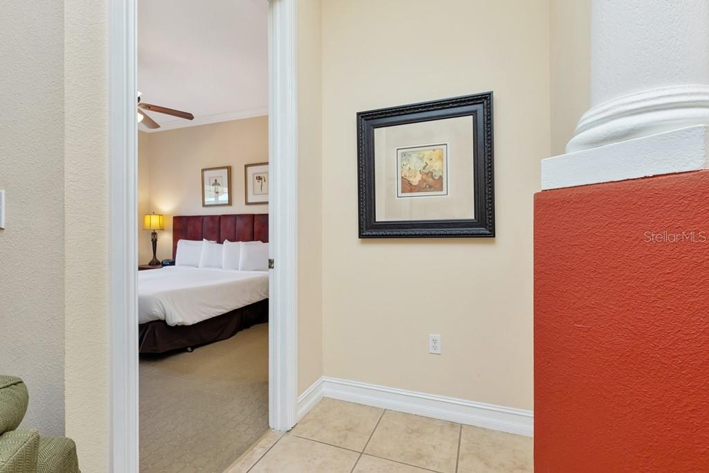 Image 19 of 44 For 13941 Clubhouse Drive 103