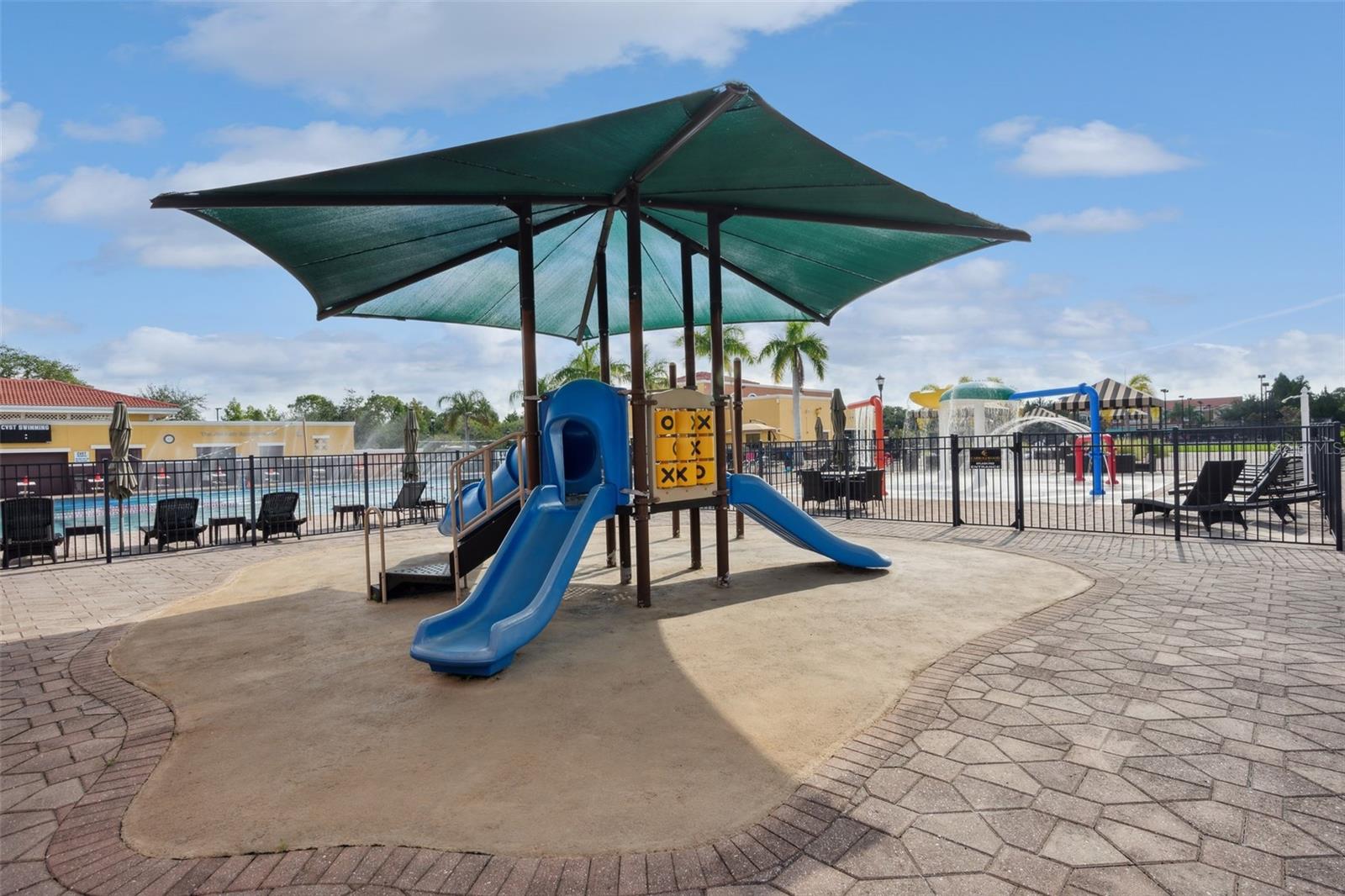 Image 32 of 44 For 13941 Clubhouse Drive 103