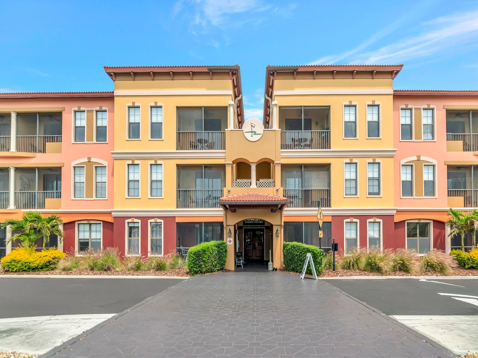 Image 41 of 44 For 13941 Clubhouse Drive 103