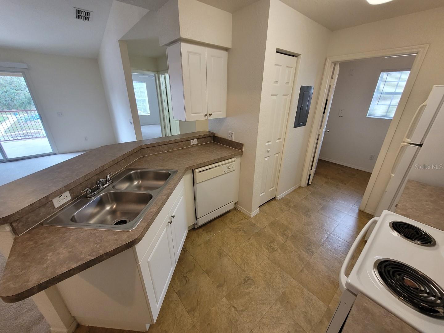 Image 23 of 39 For 36137 Lake Chase Boulevard 201