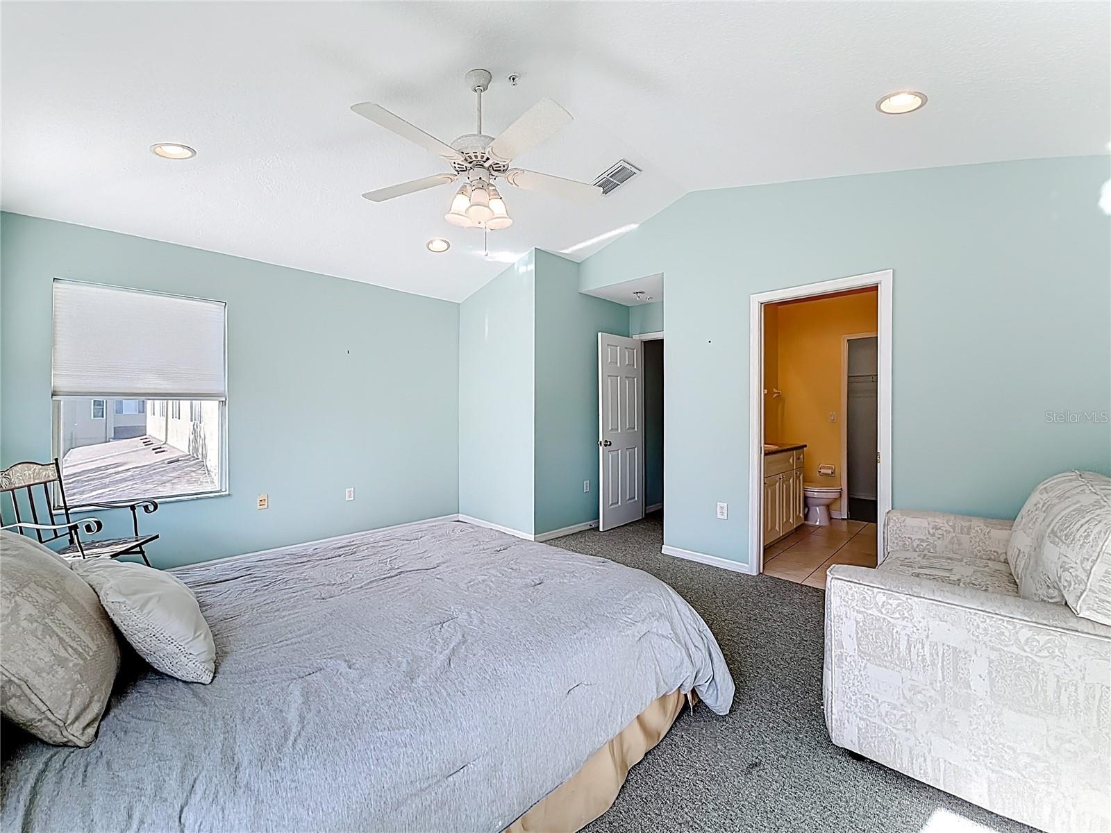 Image 28 of 60 For 11117 Kapok Grand Circle