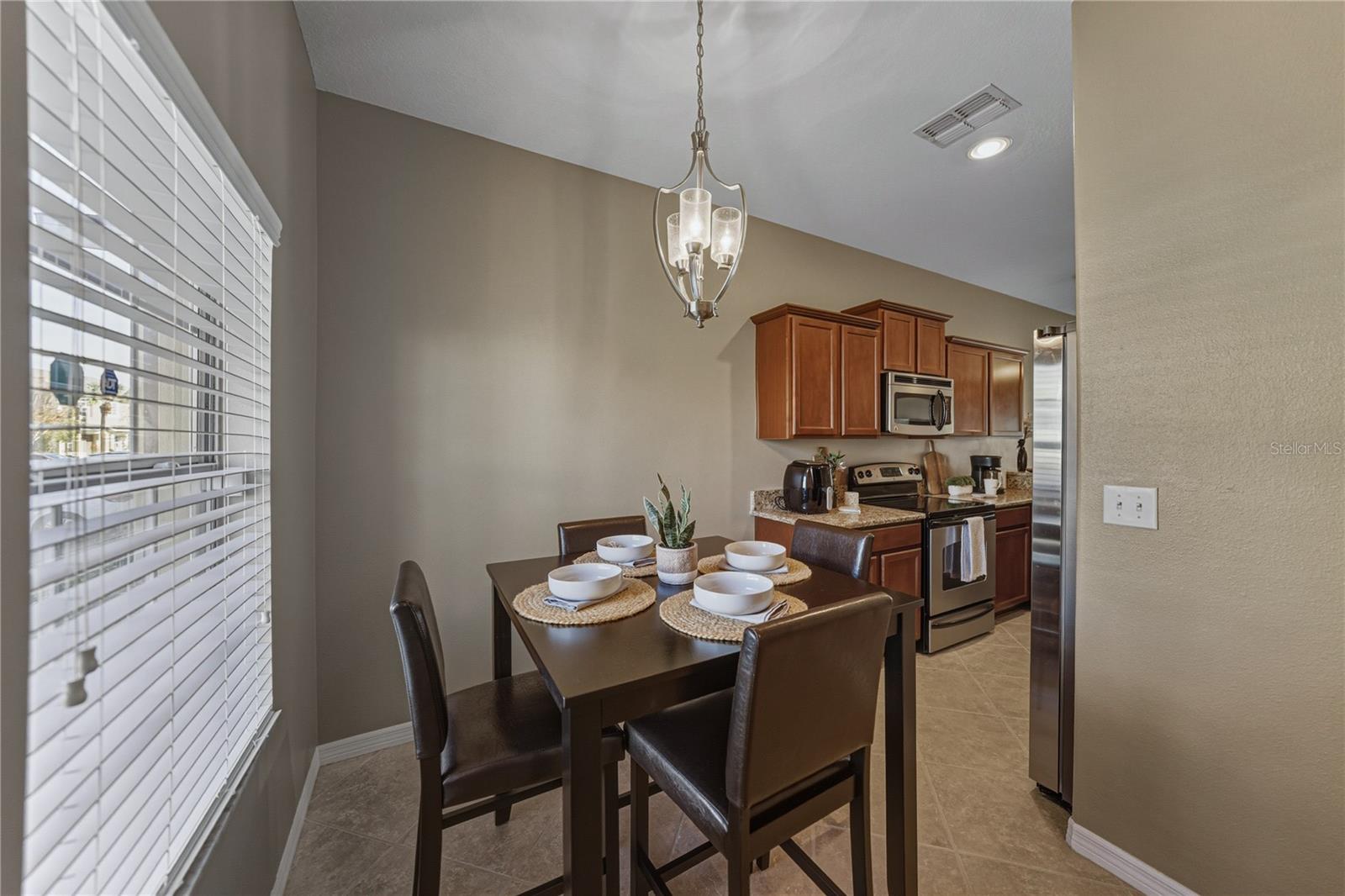 Image 5 of 57 For 8527 Brushleaf Way