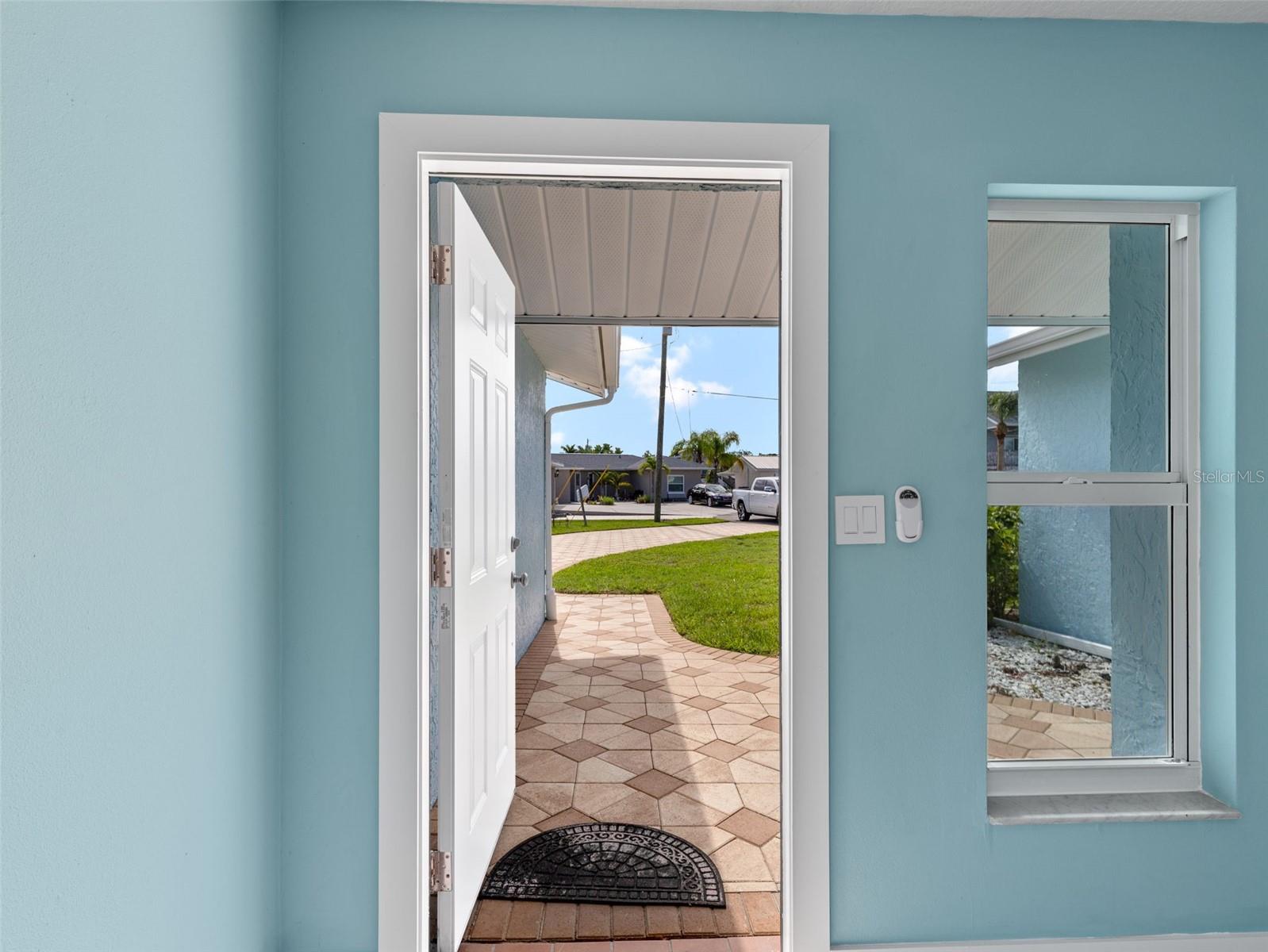 Image 7 of 24 For 13437 Lisa Drive