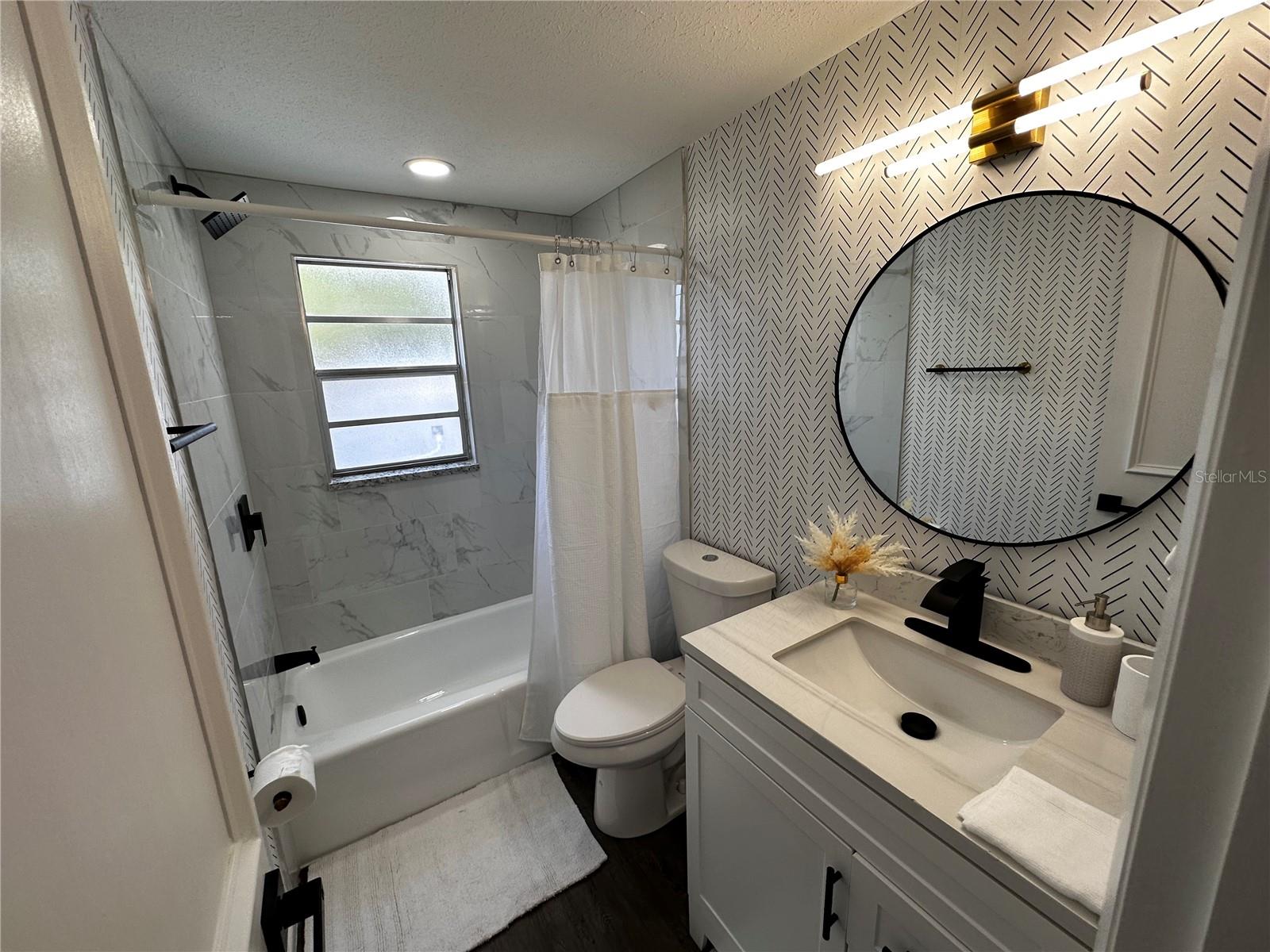 Listing photo id 17 for 38750 & 38752 2nd Avenue