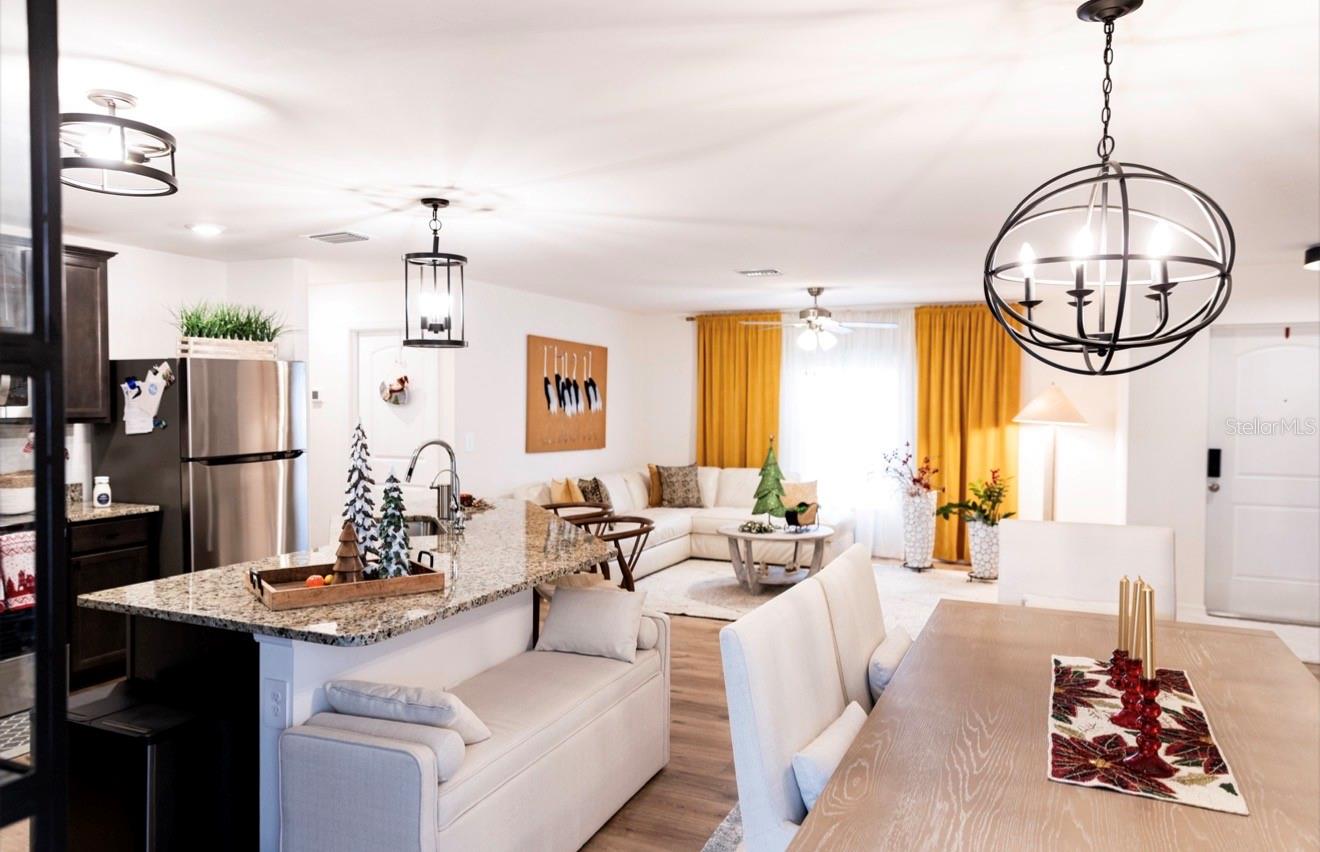 Listing photo id 13 for 1660 Lansdale Avenue