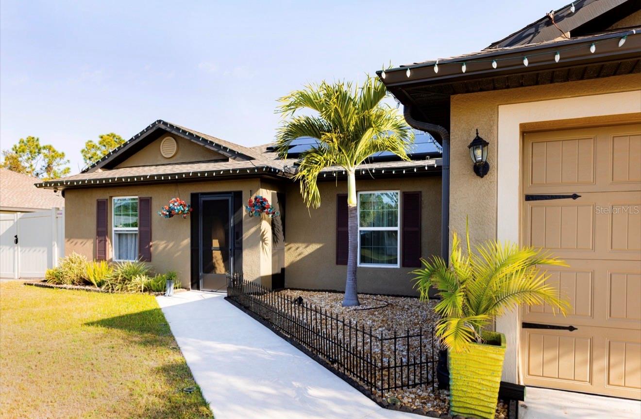 Listing photo id 0 for 1660 Lansdale Avenue