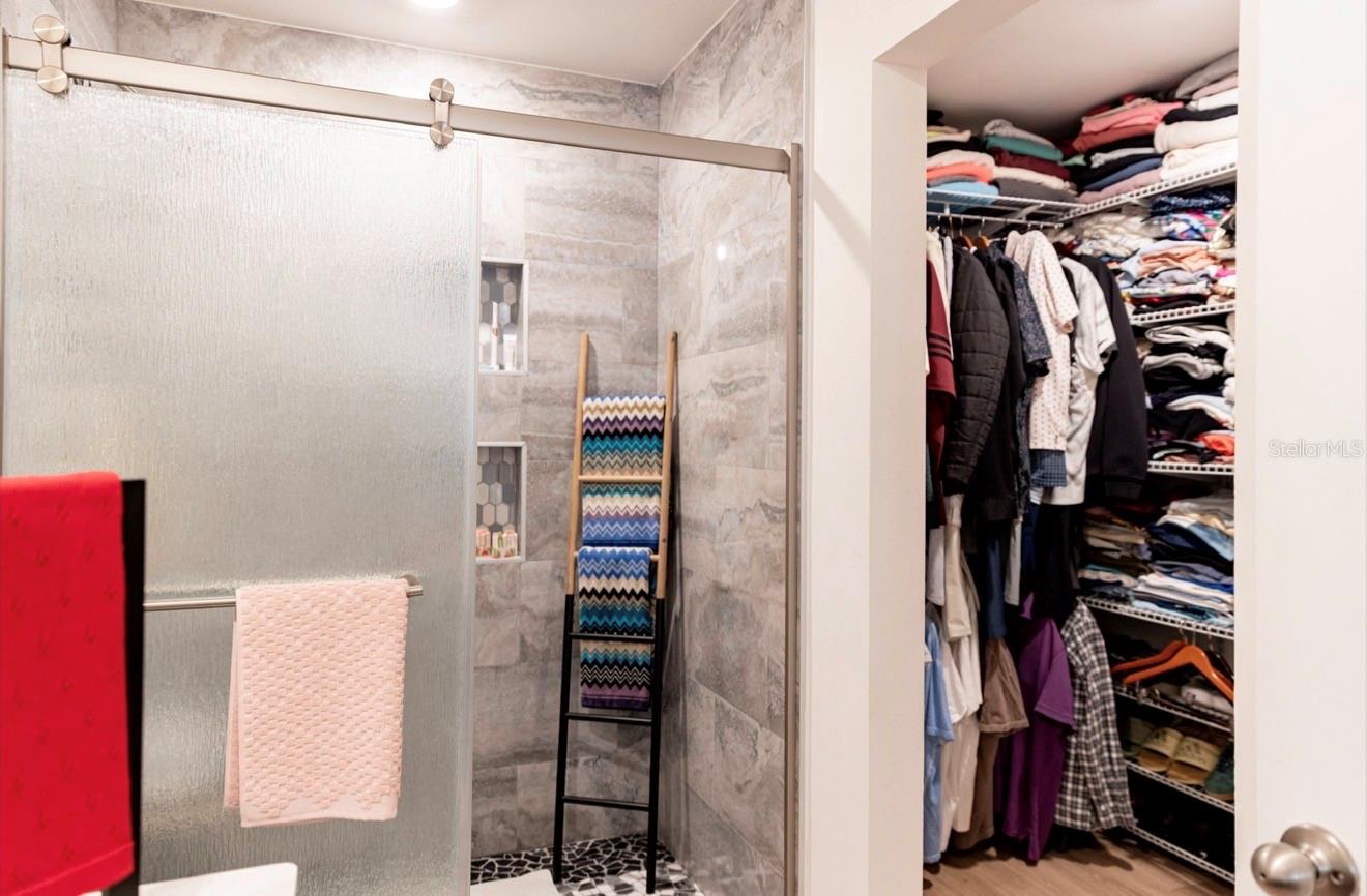 Listing photo id 31 for 1660 Lansdale Avenue