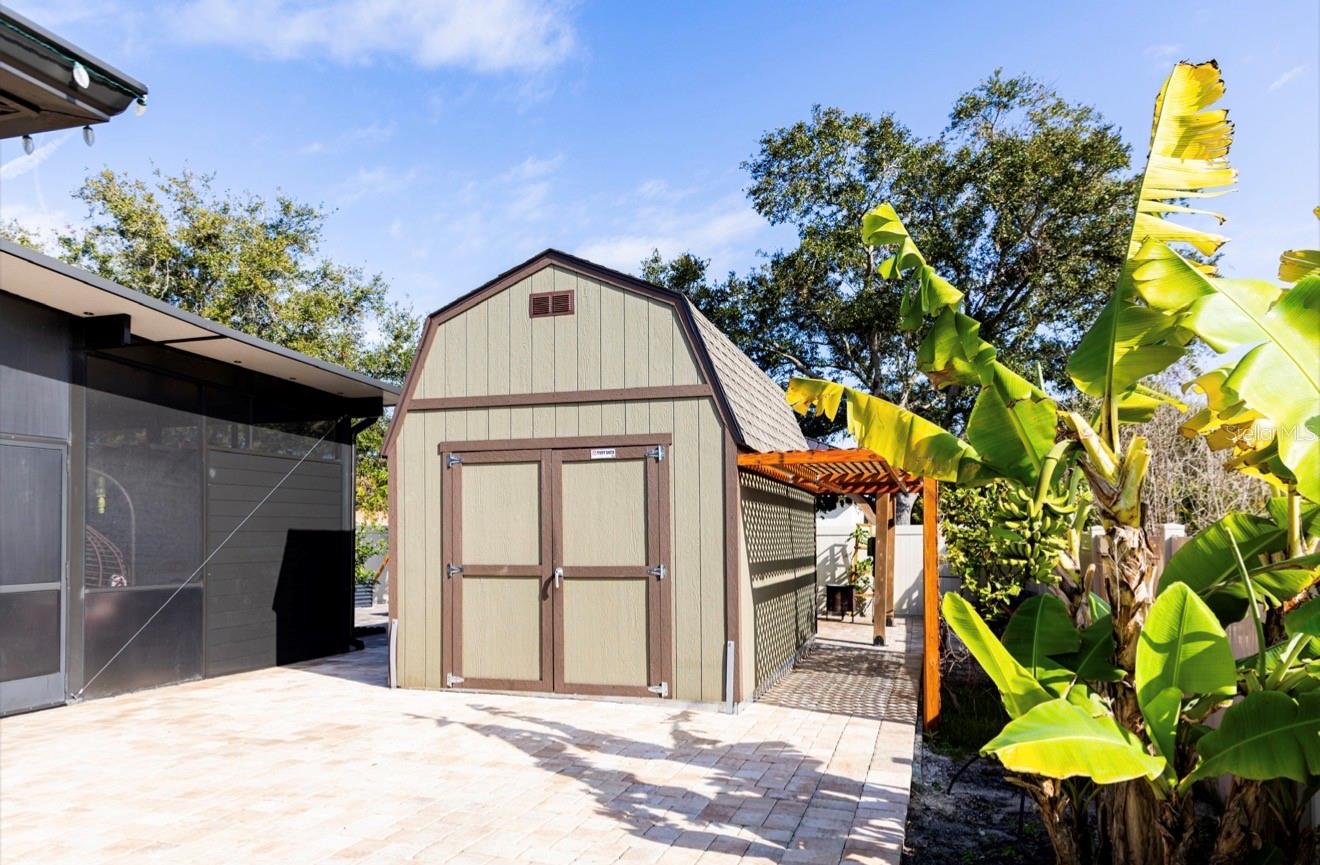 Listing photo id 57 for 1660 Lansdale Avenue