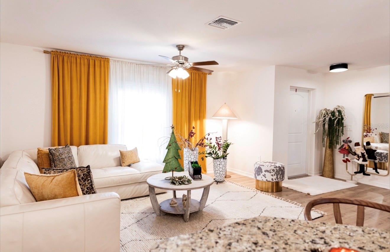 Listing photo id 4 for 1660 Lansdale Avenue