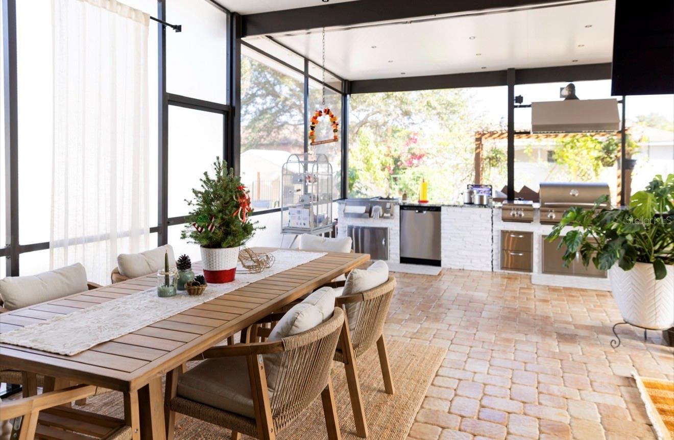 Listing photo id 58 for 1660 Lansdale Avenue