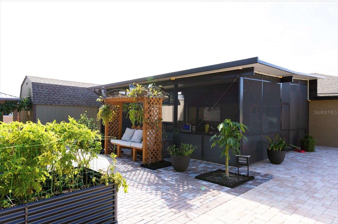 Listing photo id 63 for 1660 Lansdale Avenue