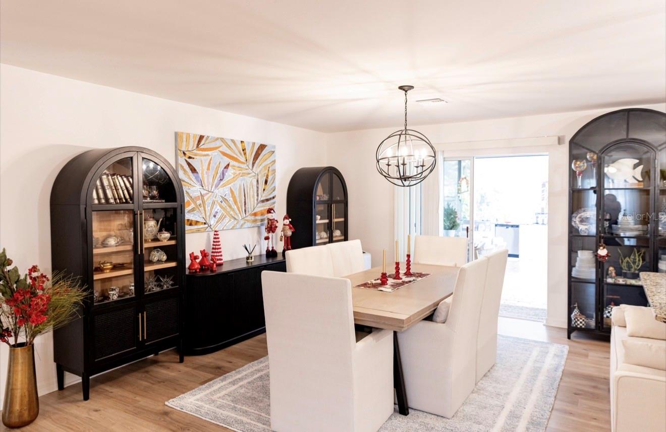 Listing photo id 6 for 1660 Lansdale Avenue