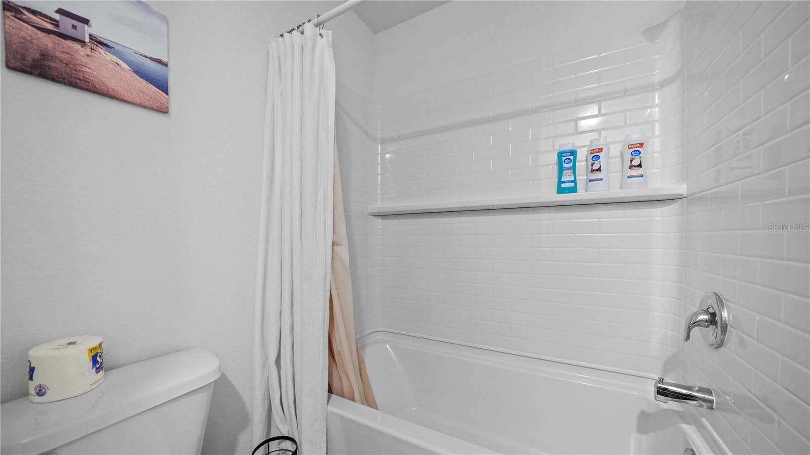 Image 20 of 100 For 1477 Winthrop Street