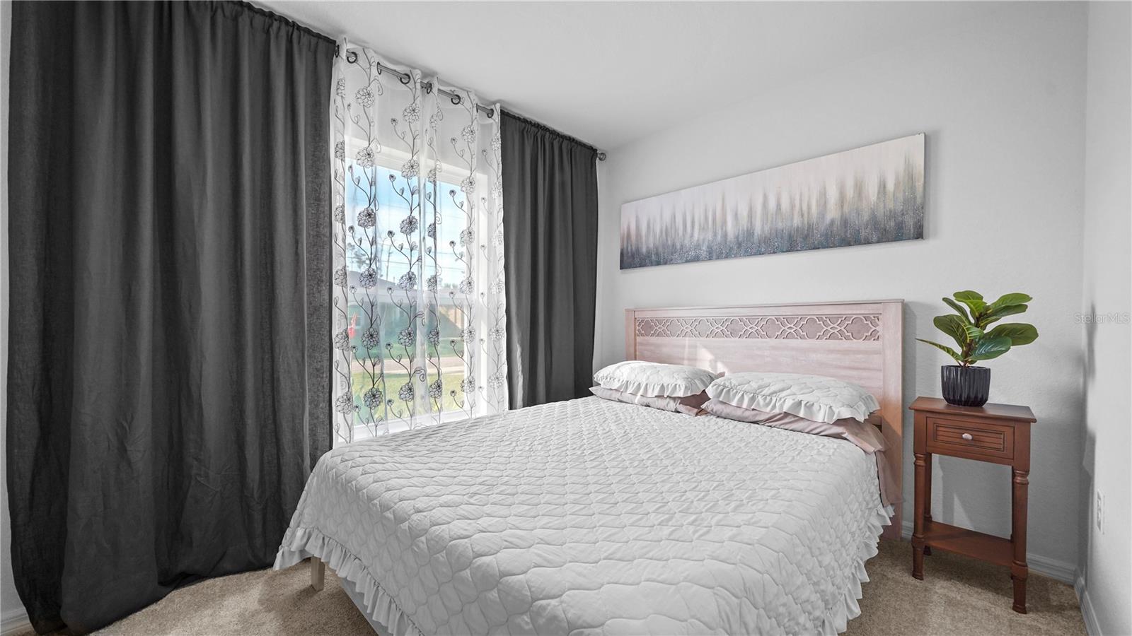 Image 21 of 100 For 1477 Winthrop Street