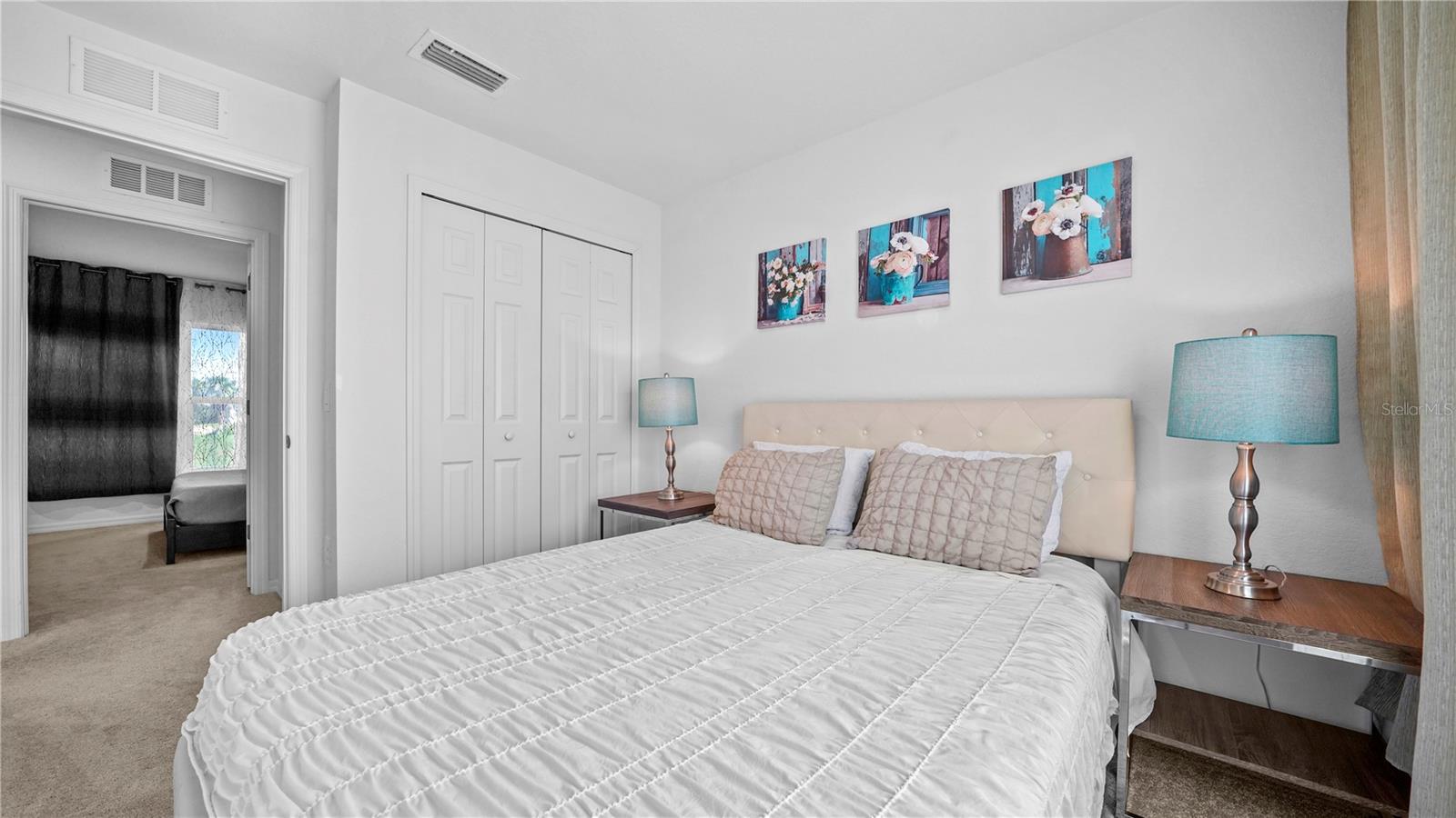 Image 23 of 100 For 1477 Winthrop Street