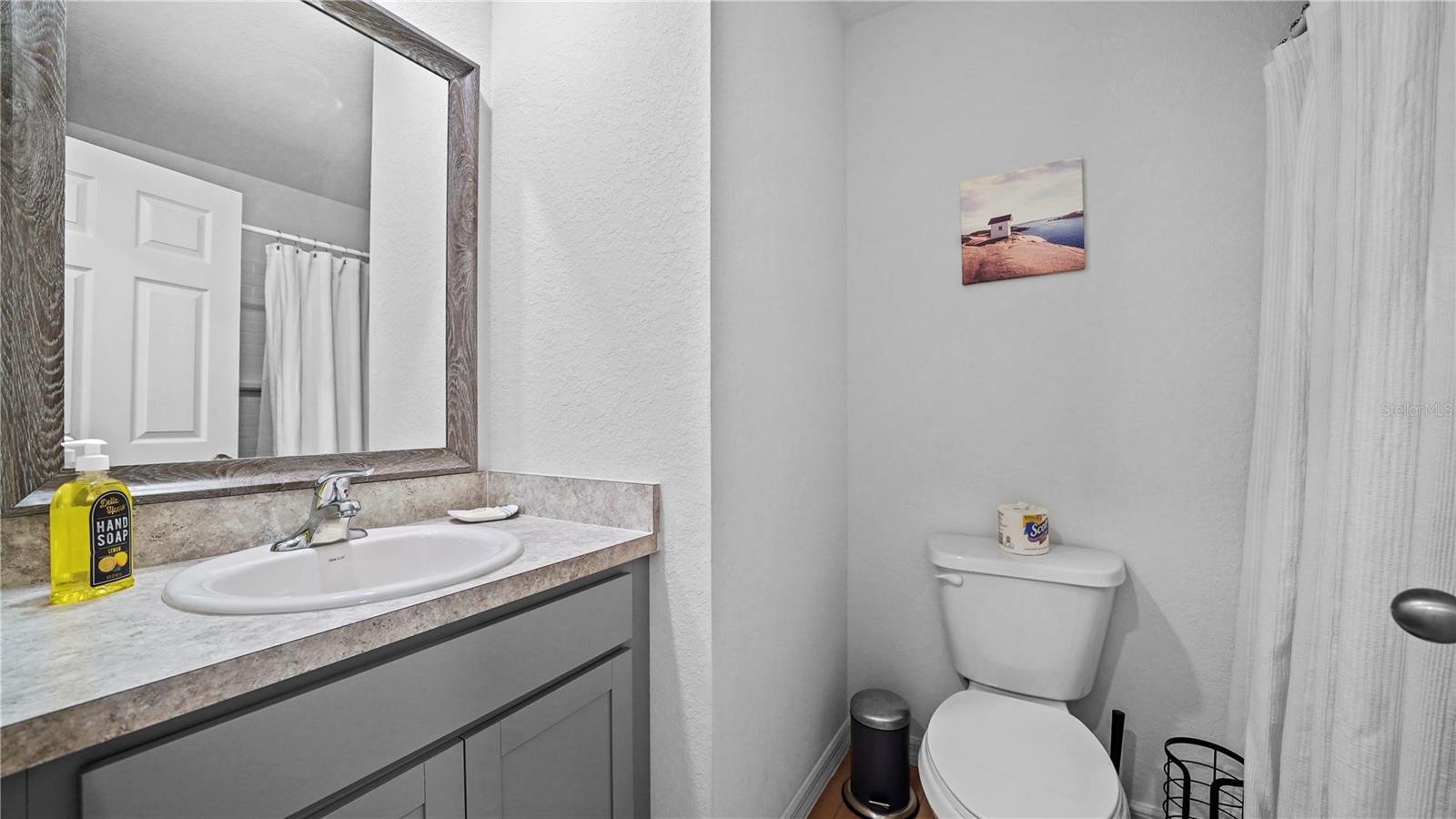 Image 27 of 100 For 1477 Winthrop Street