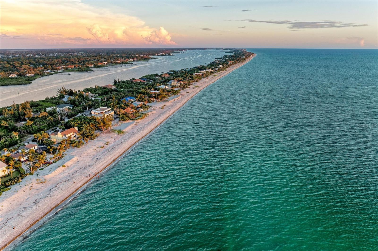 Image 56 of 100 For 1477 Winthrop Street