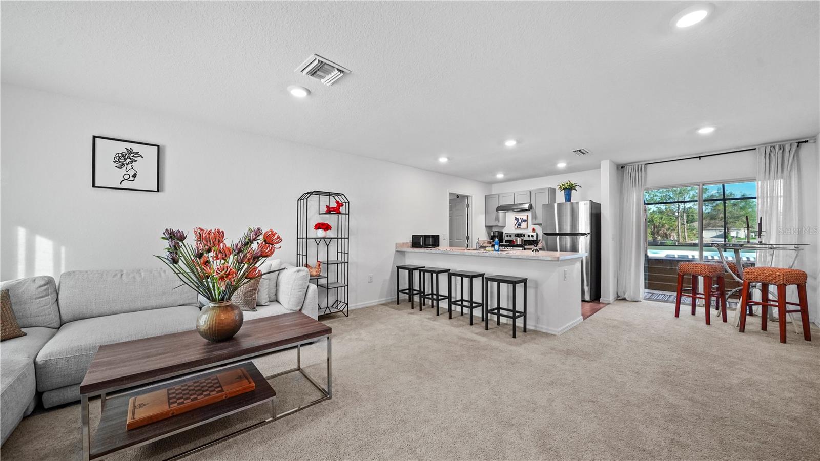 Image 6 of 100 For 1477 Winthrop Street