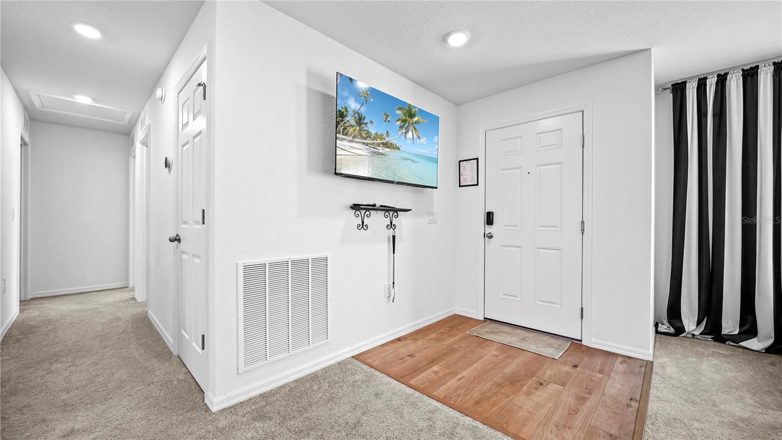 Image 7 of 100 For 1477 Winthrop Street